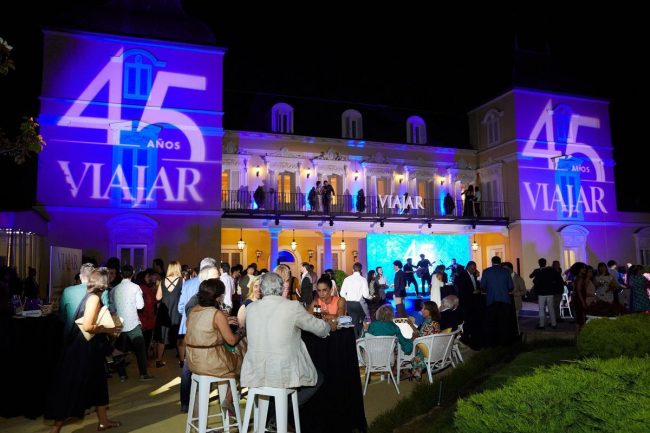 0a1c86c3-3f52-4117-aaeb-cd7deb56c07d_woman-libre-1200_default_0